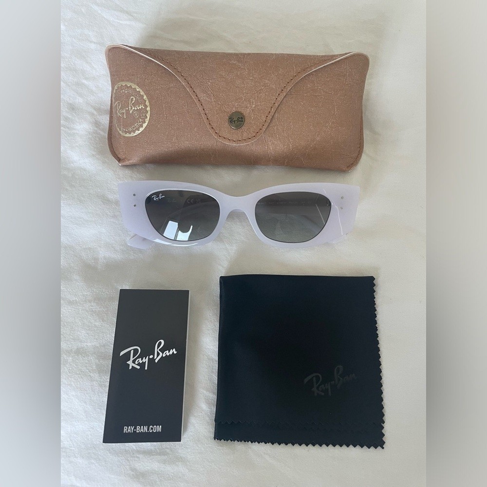 RAYBAN KAT SUNGLASSES IN WHITE *NWT*